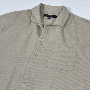 Rustic Souls Men XL Tan Textured Seersucker Short Sleeve Button Down Shirt Khaki